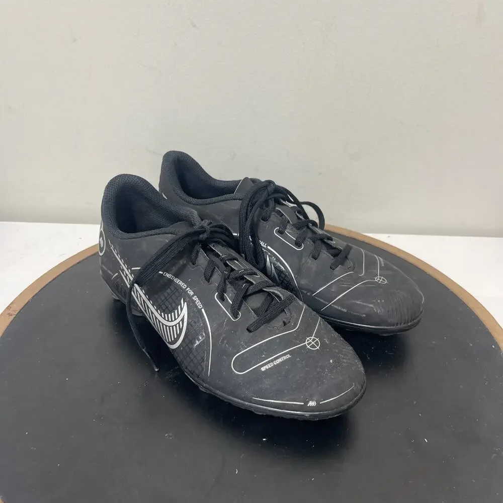 Nike Mercurial Vapor 15 Academy Soccer Cleats‎ Youth US 4.5Y Black White FG
